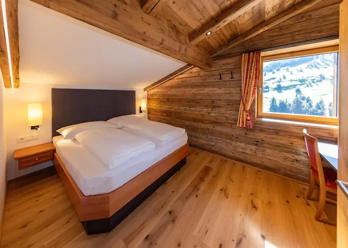 Inhoeg גרוסארל